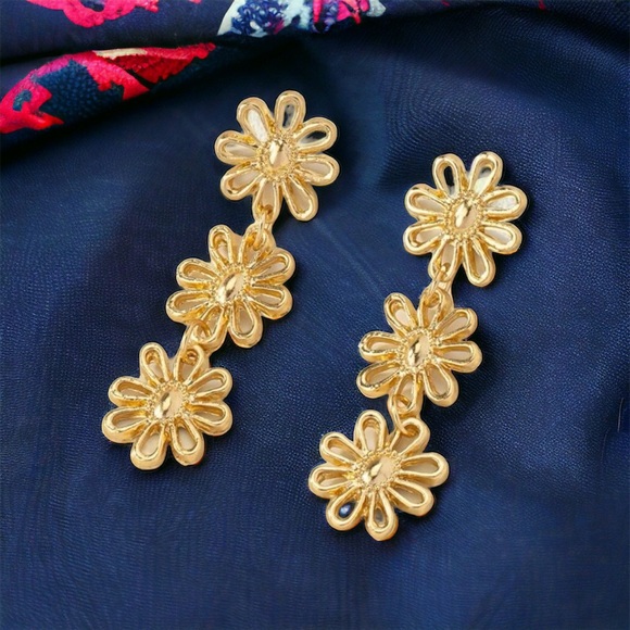 FLORAL GOLD TRIPLET FLOWER DROP GOLD PLATED EARRINGS - Picture 4 of 9